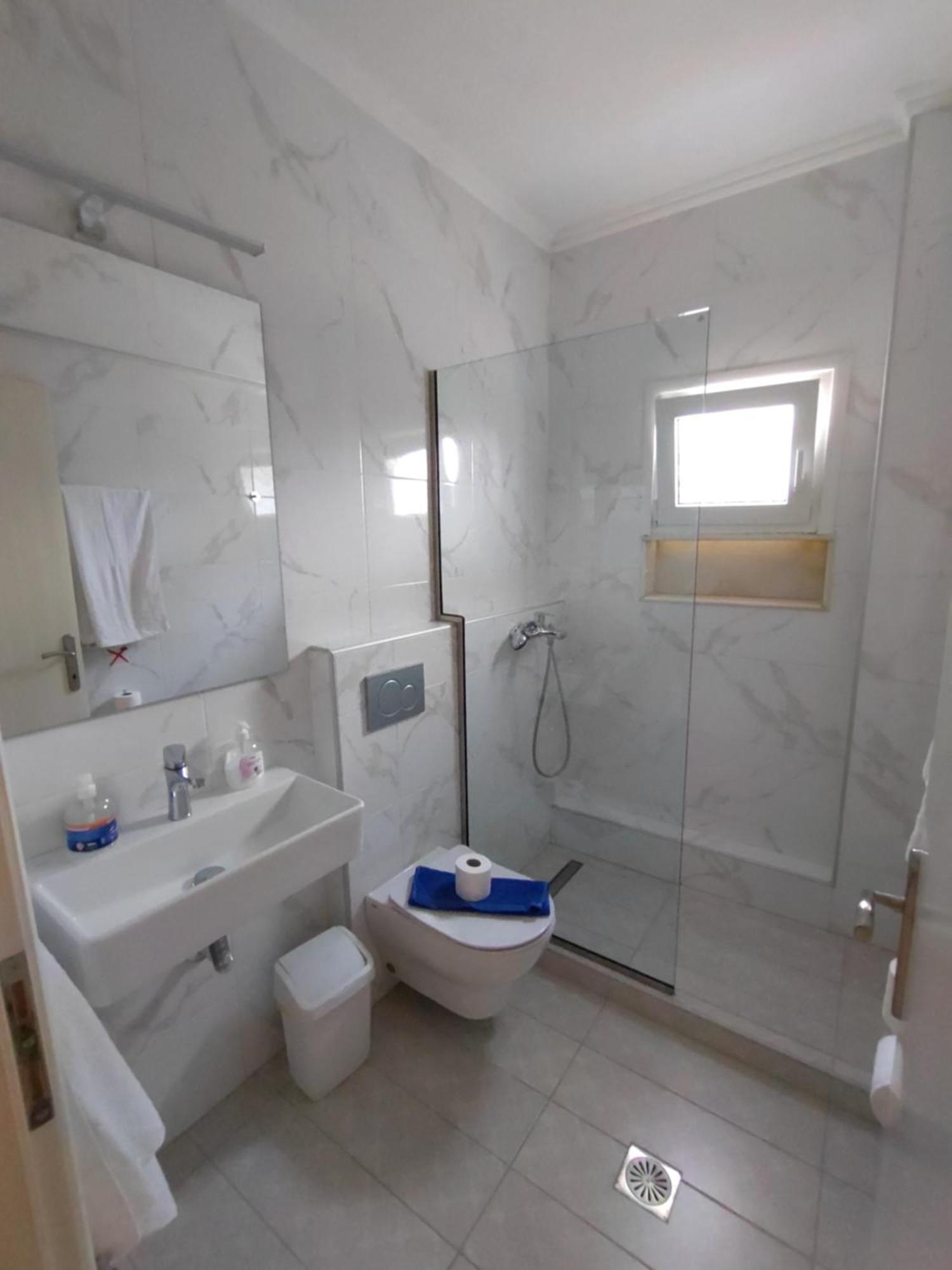 Ioli Garden Apartment