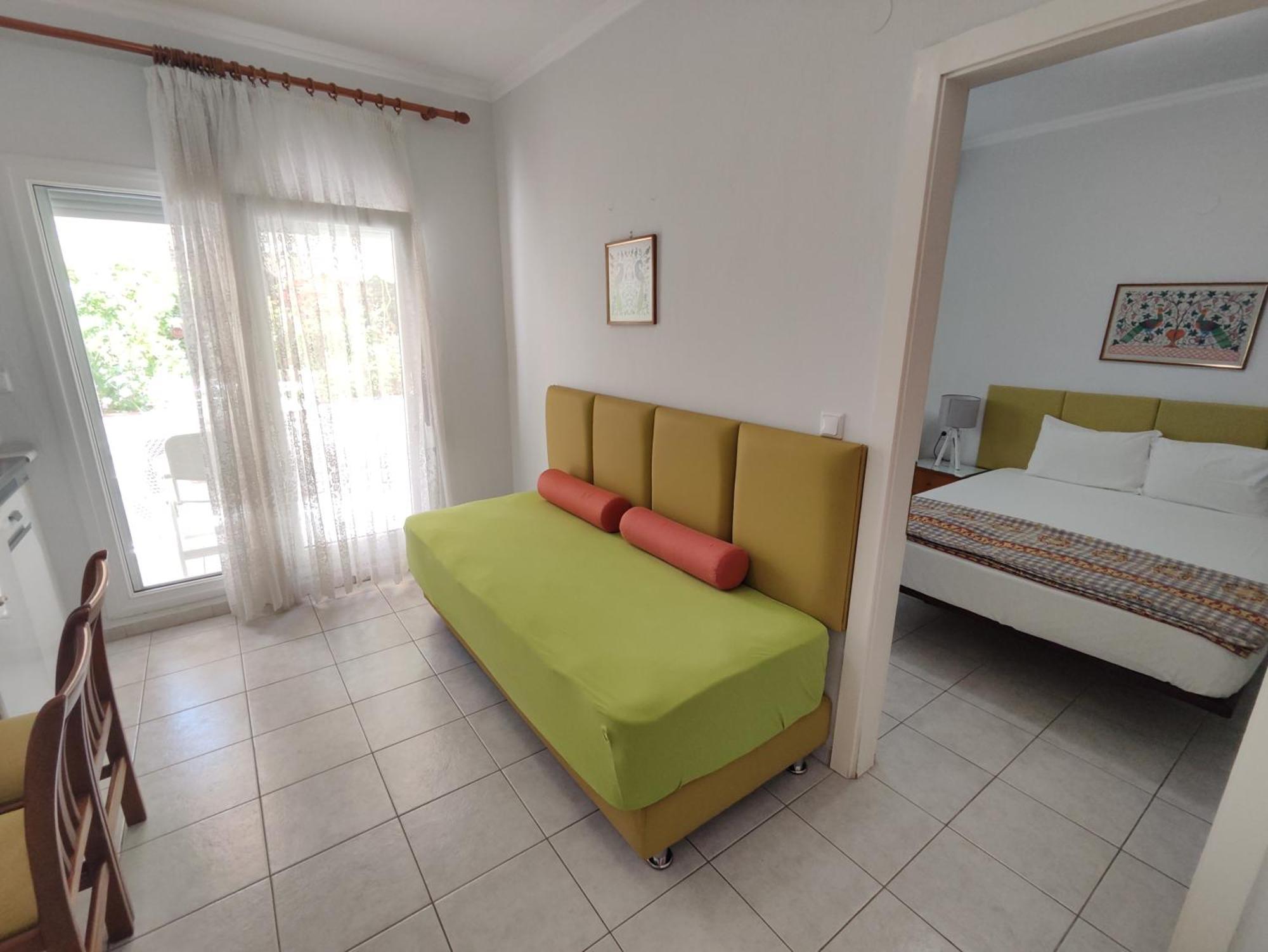 Apartament Ioli Garden *